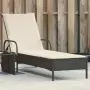 Lettino Prendisole con Ruote e Cuscino in Polyrattan Nero